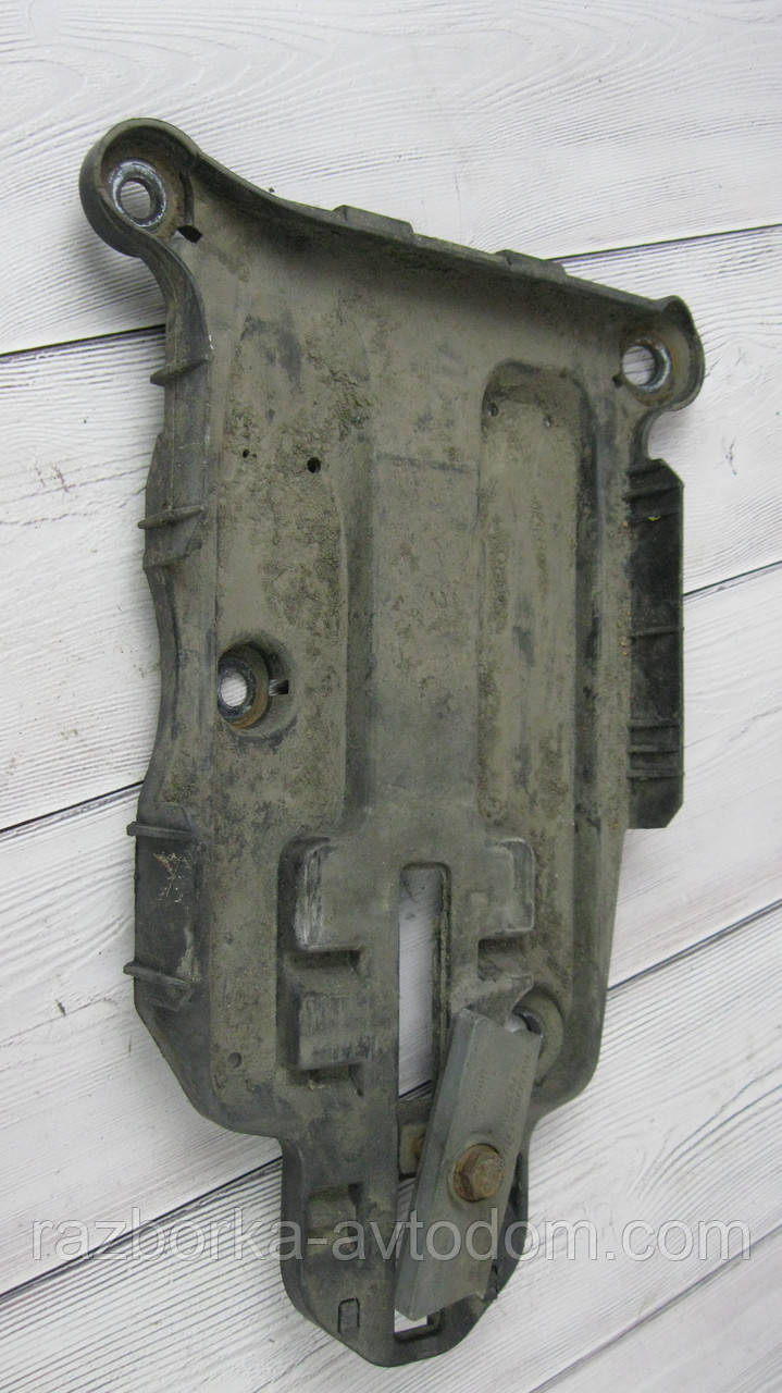 Пластик підставка Полка під акумулятор Opel Combo (2001-2012) OE: 09114140
