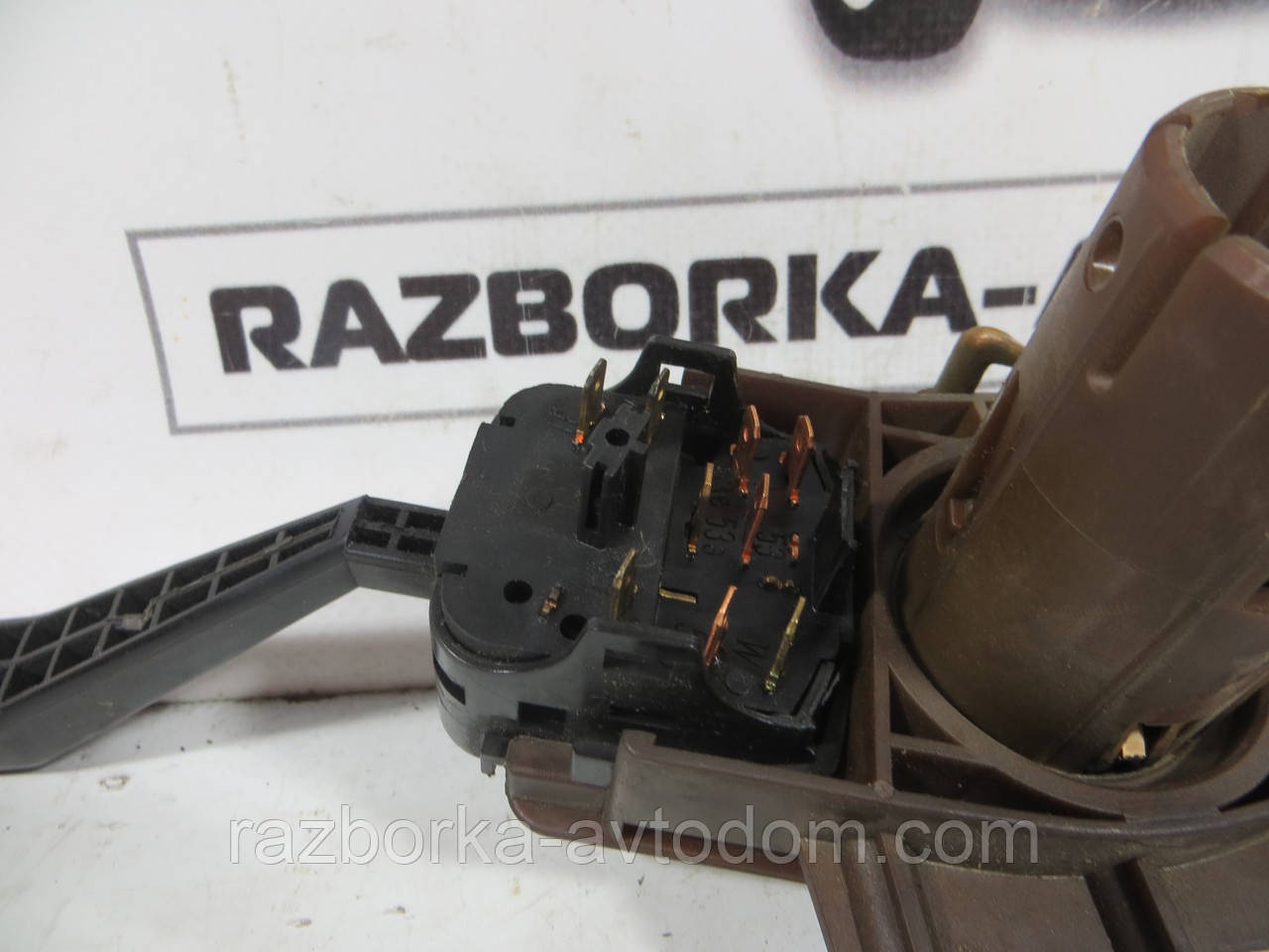 Підрулевий перемикач правий Opel Corsa A 82-92 OEM 90306520