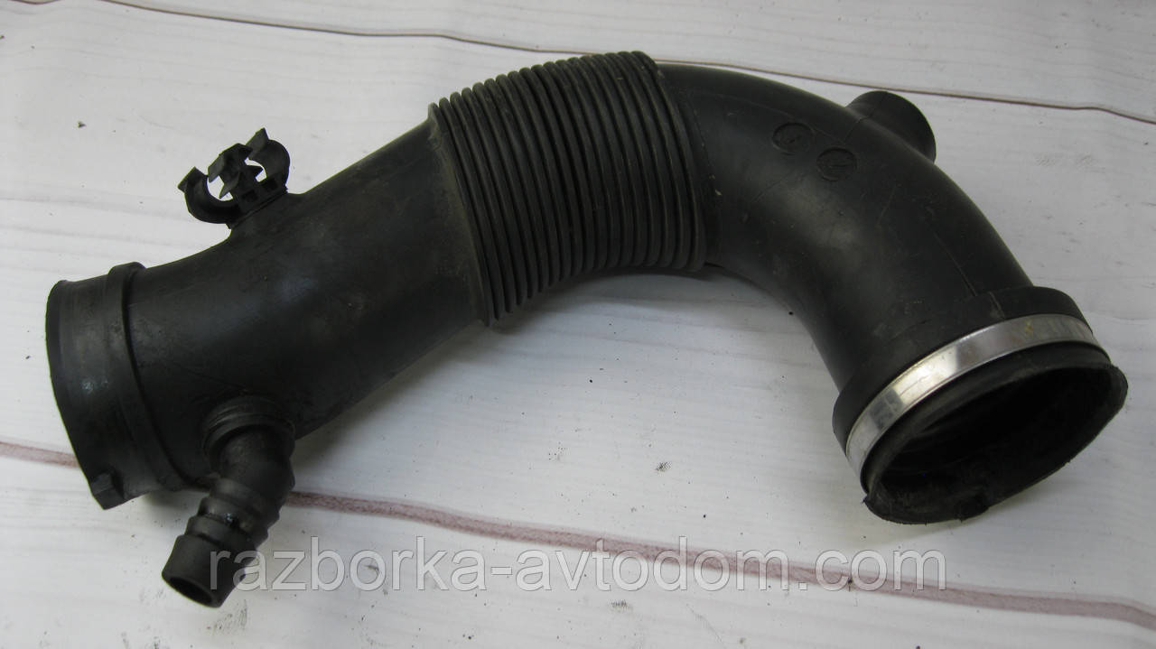 Патрубок повітряний Opel Astra G (1998-2009) 1.6i OE:24401700