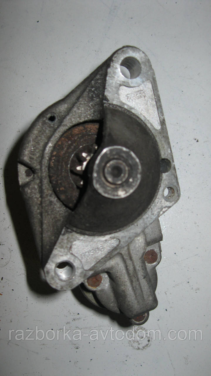 Стартер CS1057 б/у (Bosch) Renault Kangoo, Clio, Twingo, SYMBOL, MODUS, Logan, Dacia Sandero. (9 зуб) 12V