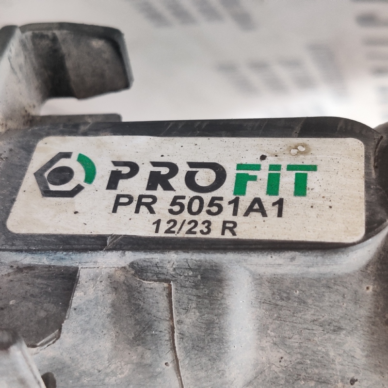 Радіатор охолодження Opel Astra G (97-09) 2.0 дизель