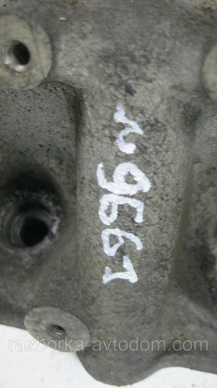Головка блока циліндрів (ГБЦ) Audi 100 2.2L (1982-1994) OE:035103373AD
