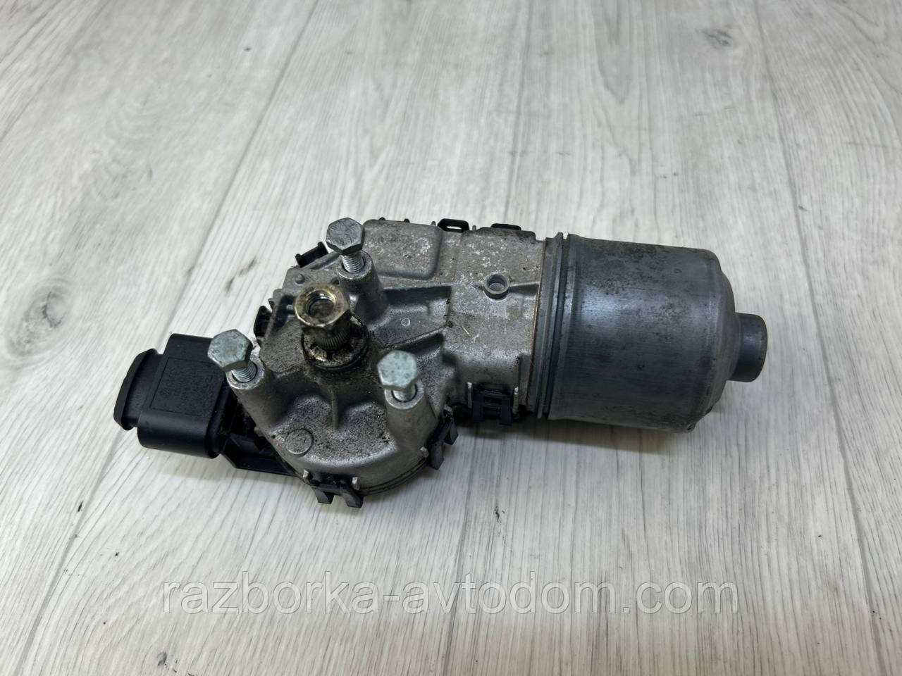 Моторчик склоочисника (двірників) передніх SKODA Superb 1 (02-08) OE:0590241528, 3b1955113d