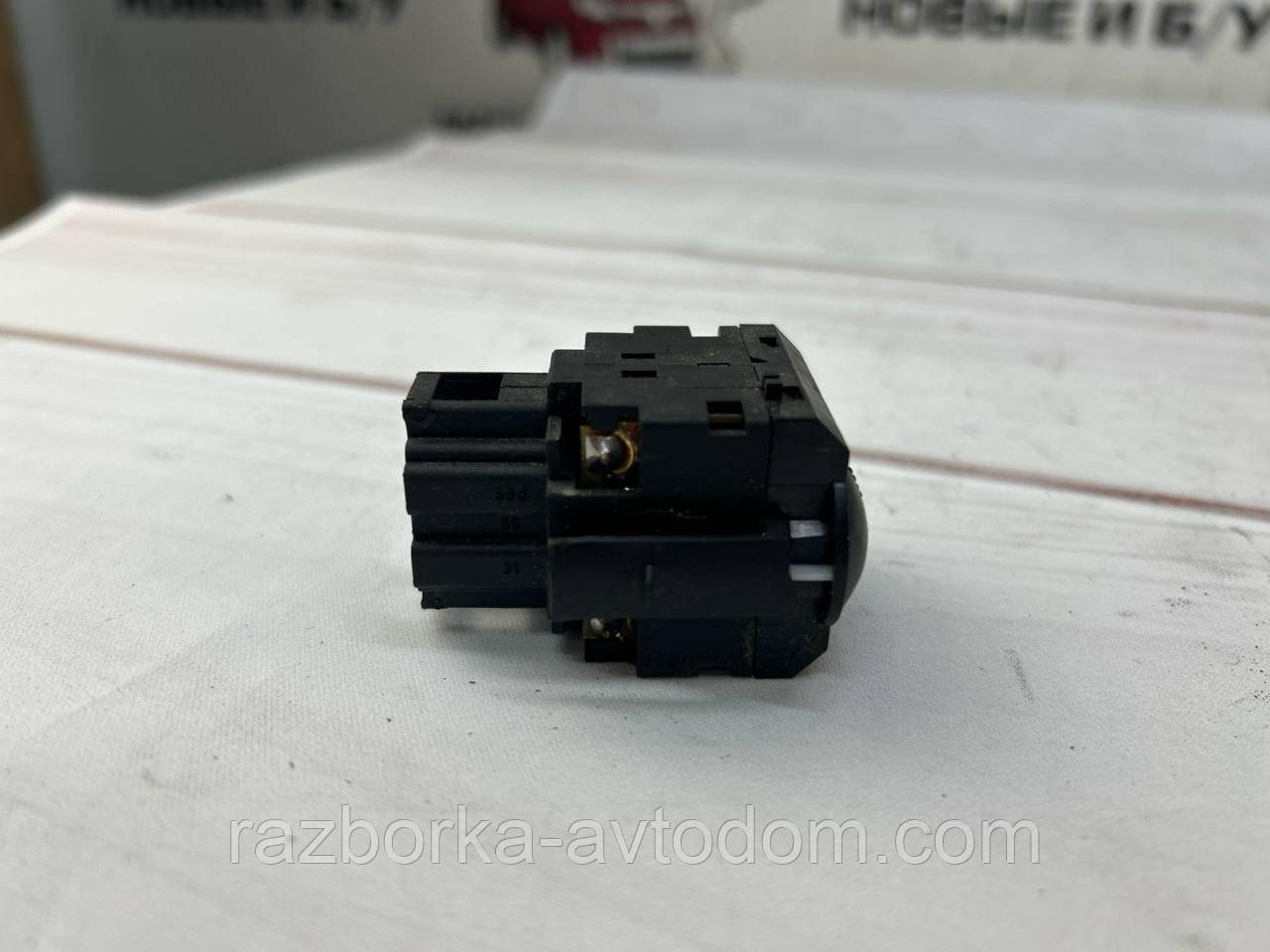 Блок керування коректора фар (регулятор) VW Passat B5 (96-05) OE:3b0941333c