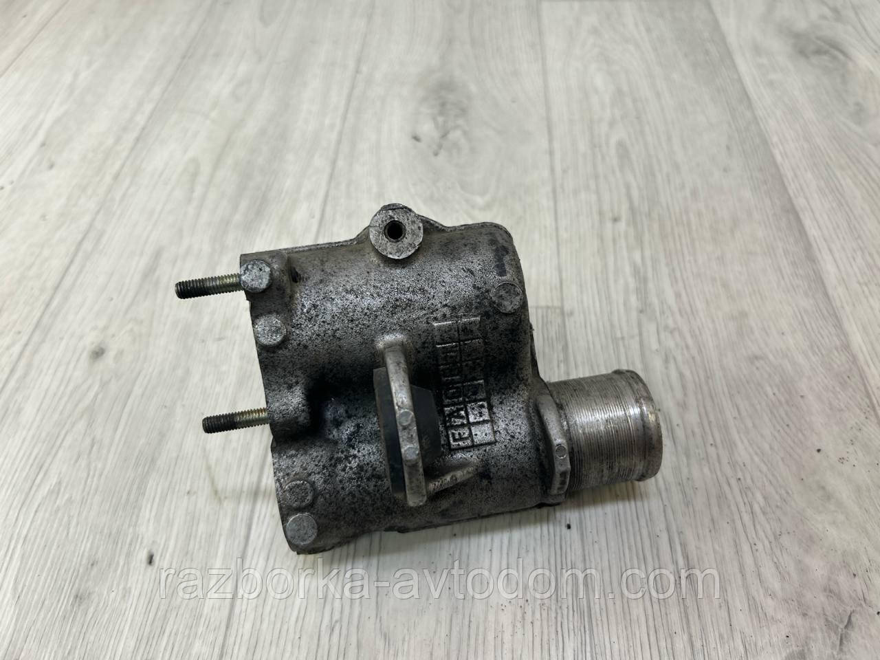 Корпус клапана EGR (тримач) 1.5DCI Renault Megane 2 (03-09) OE:8200255366