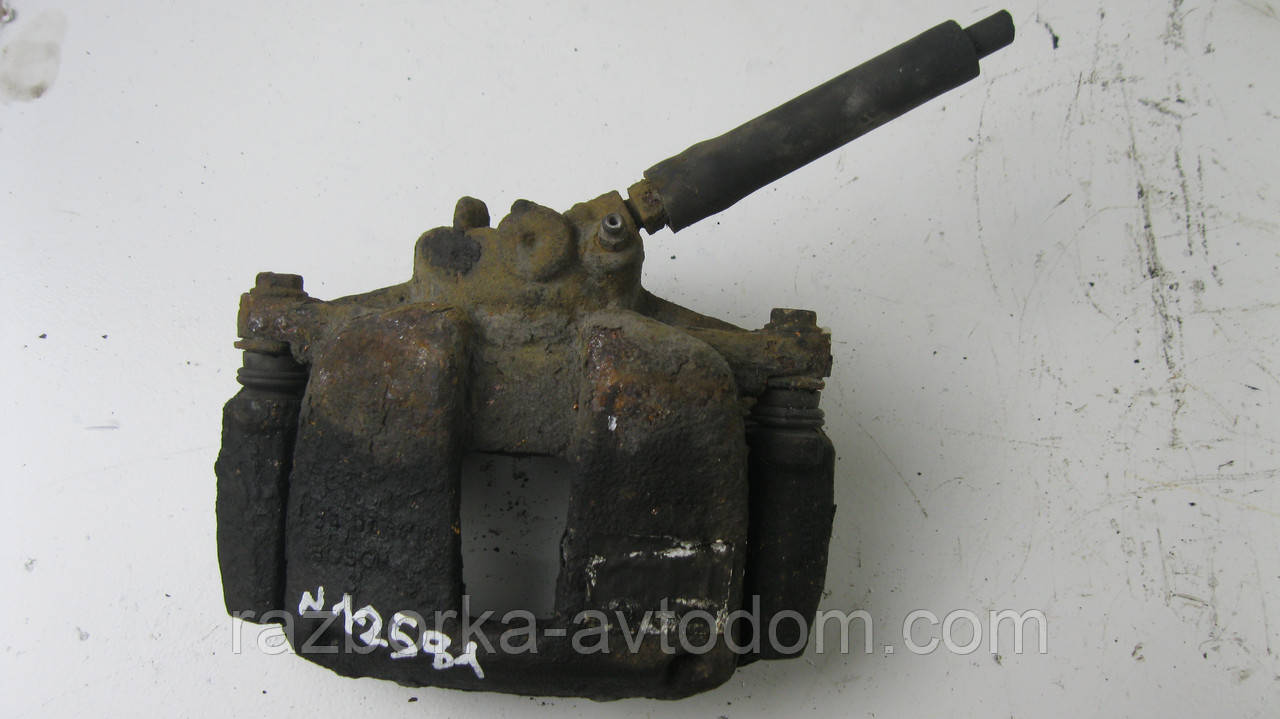 Суппорт передній правий Citroen C4 (2004-2010) OE:4400 N3