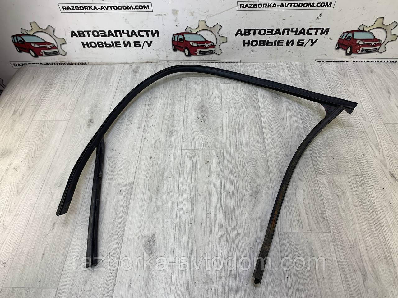 Щільна гумка скла дверей передньої лівої Skoda Superb (02-08) OE:3B0837471C B41