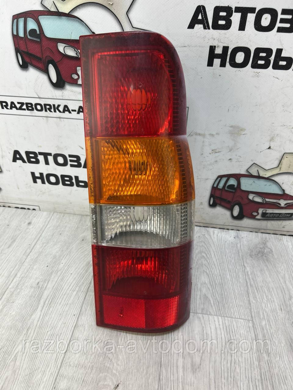 Ліхтар задній правий (без плати) Ford Transit (00-06) OE:yc1x13434a, YC1513405A