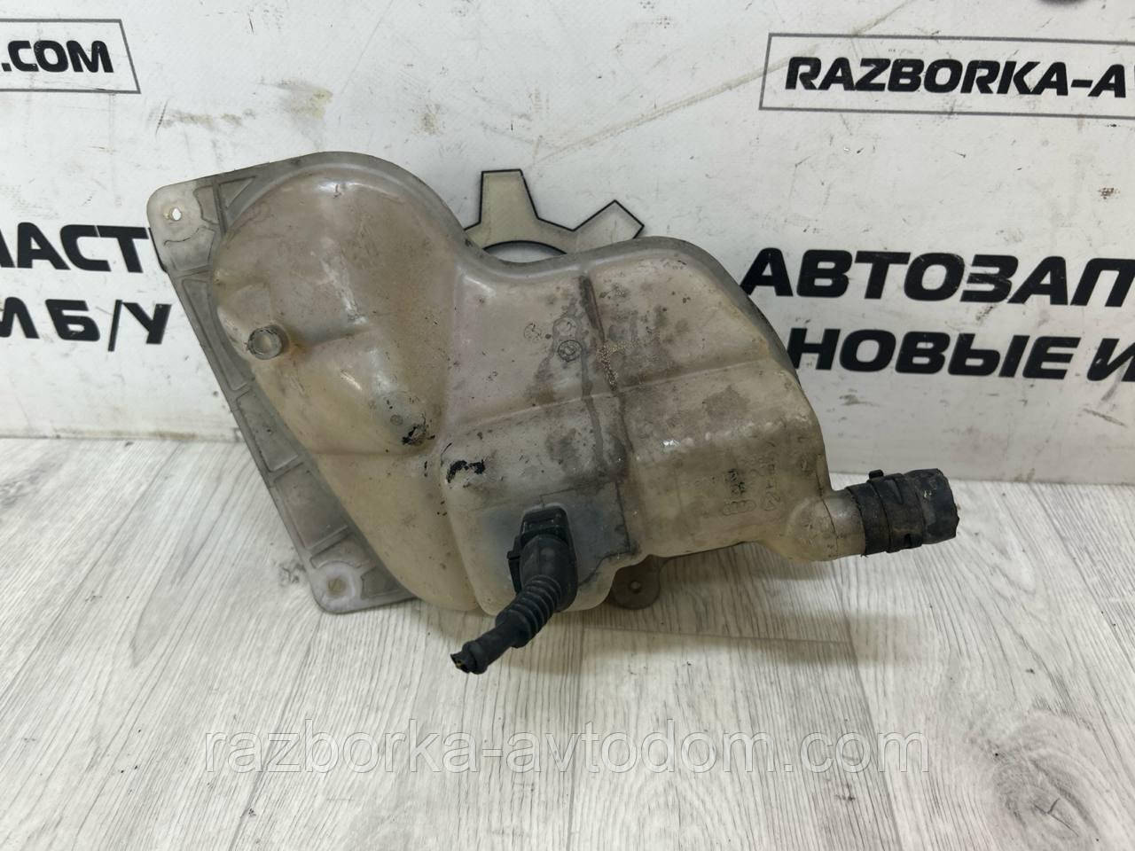 Бачок розширювальний Skoda Superb 1 (02-06), VW Passat B5 (95-05), Audi A4 B5, A6 C5 OE: 88121403l фото 2