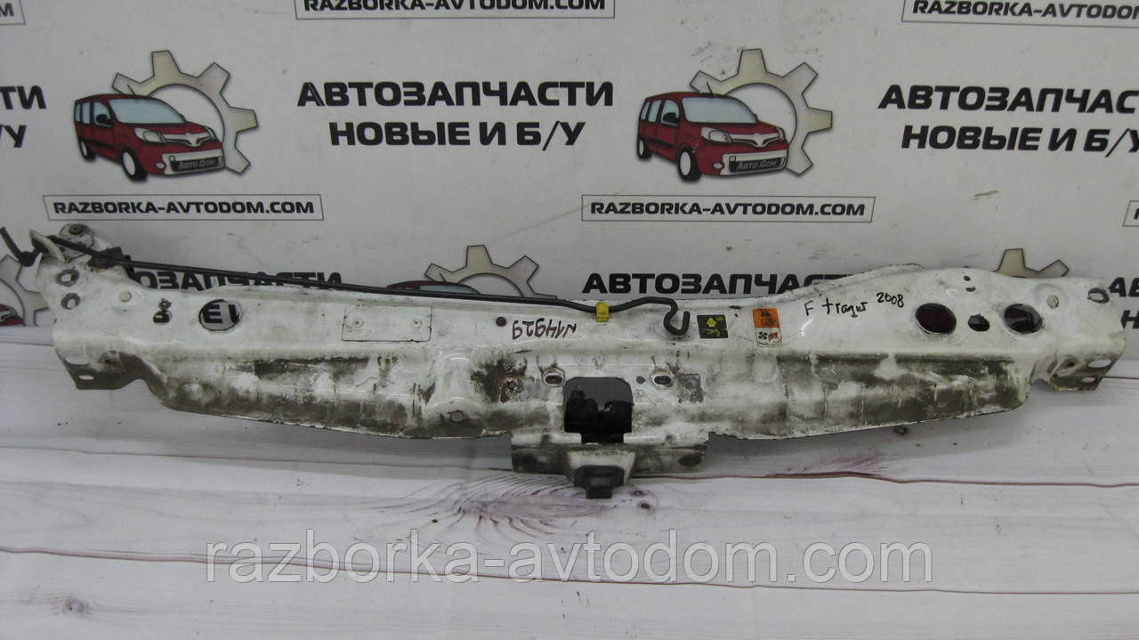Панель передня верхня Ford Transit (2006-2014) OE:CC115D066AB