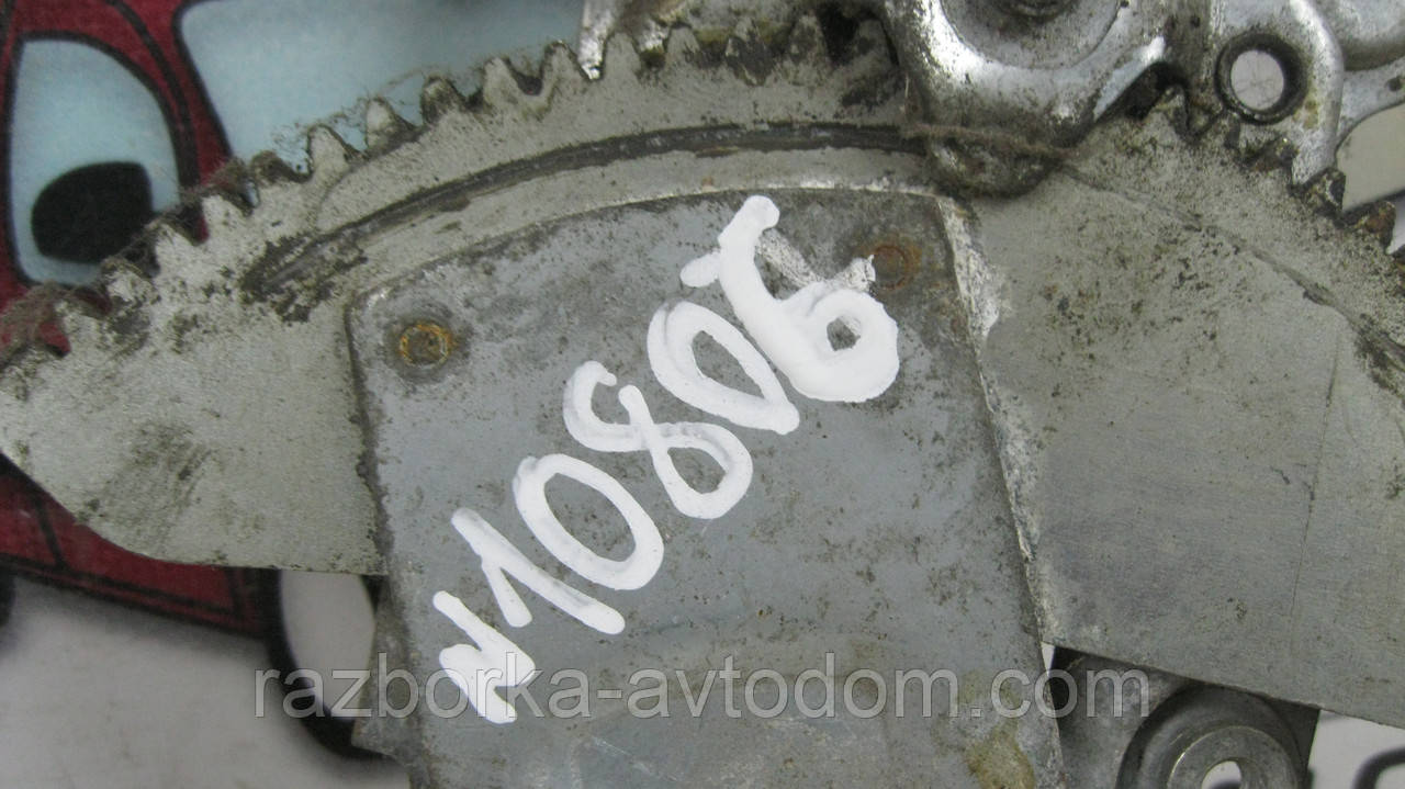 Склопідіймач передній правий (механічний) Toyota Starlet (1989-1996) OE:6981010080