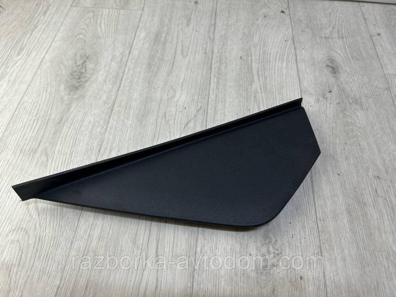 Накладка, заглушка торпеди ліва Renault Scenic 3, Grand Scenic 3 OE:689210016R ДЕФЕКТ кріплення