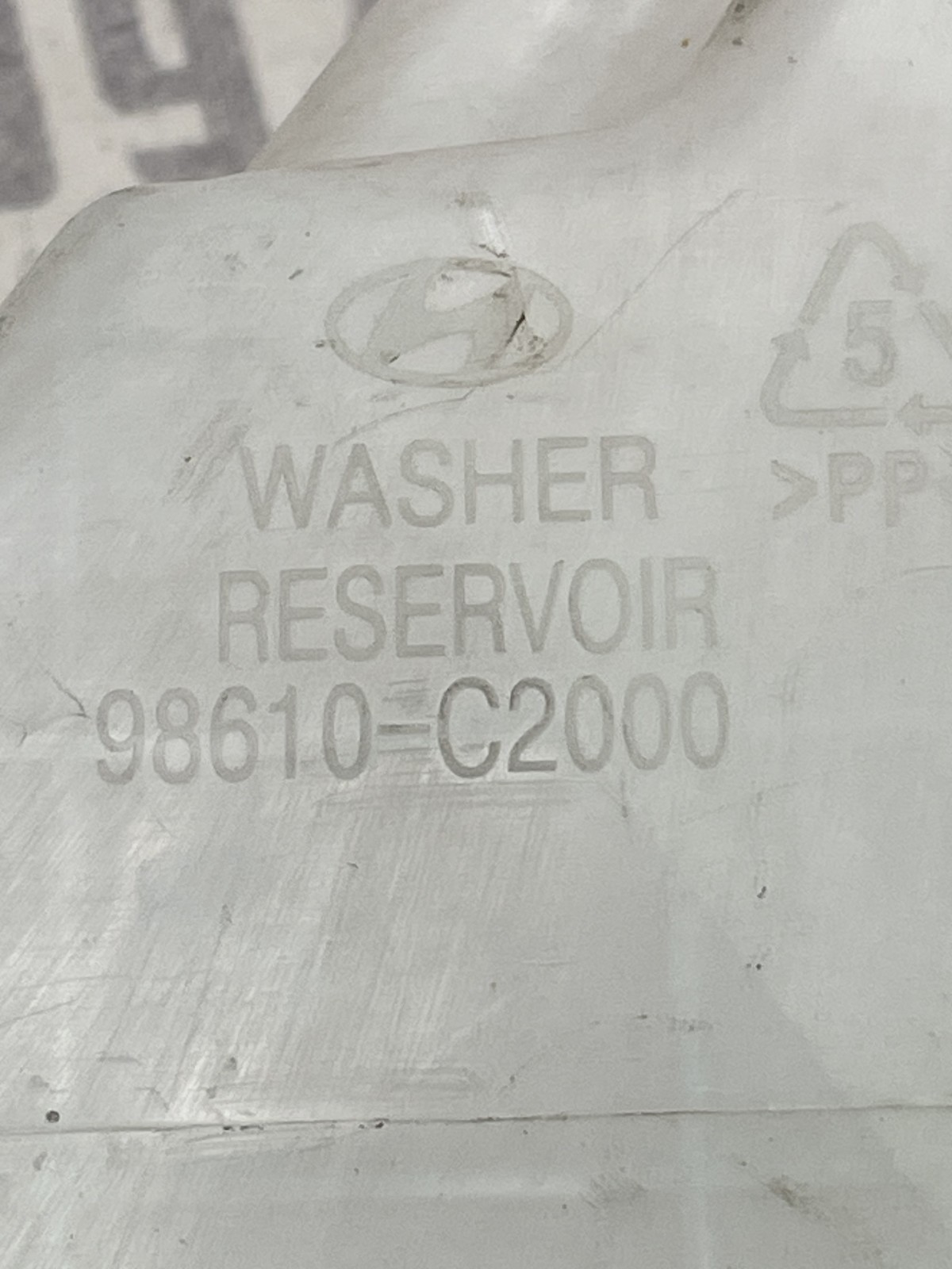 Бачок омивача Hyundai Sonata 7 LF (14-19) OEM 98610C2000
