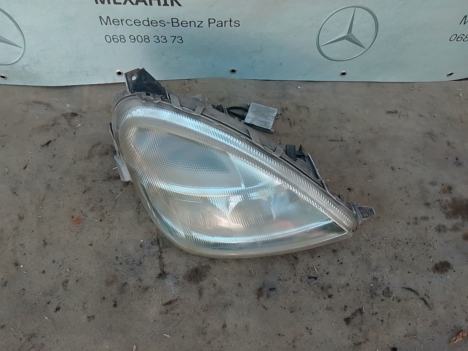 Фара Mercedes-Benz W168