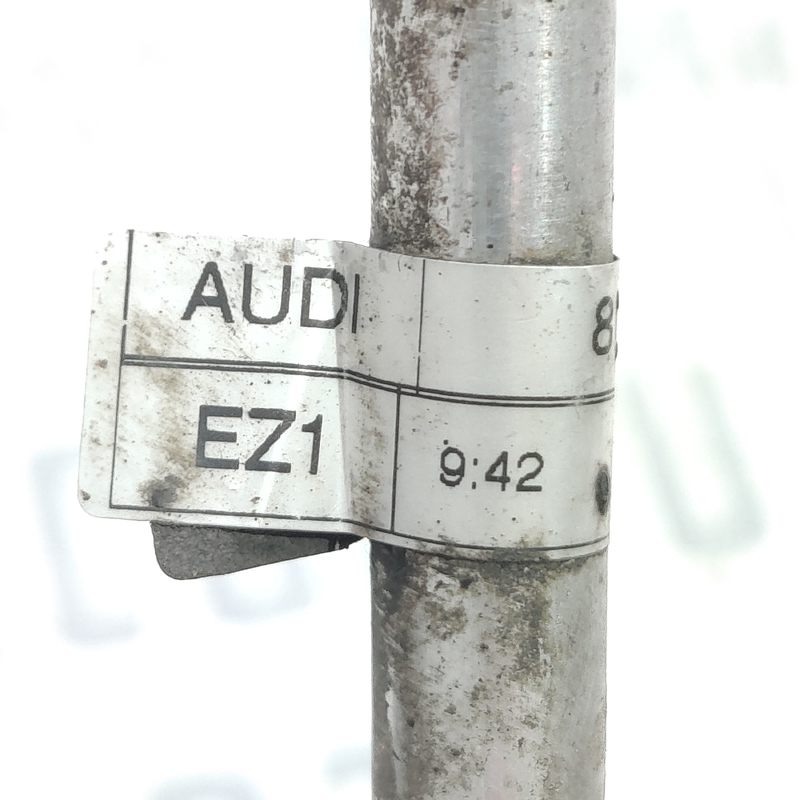 Трубка кондиціонера Audi A4 B8 (07-15) 2.0TDI 8K0260710H