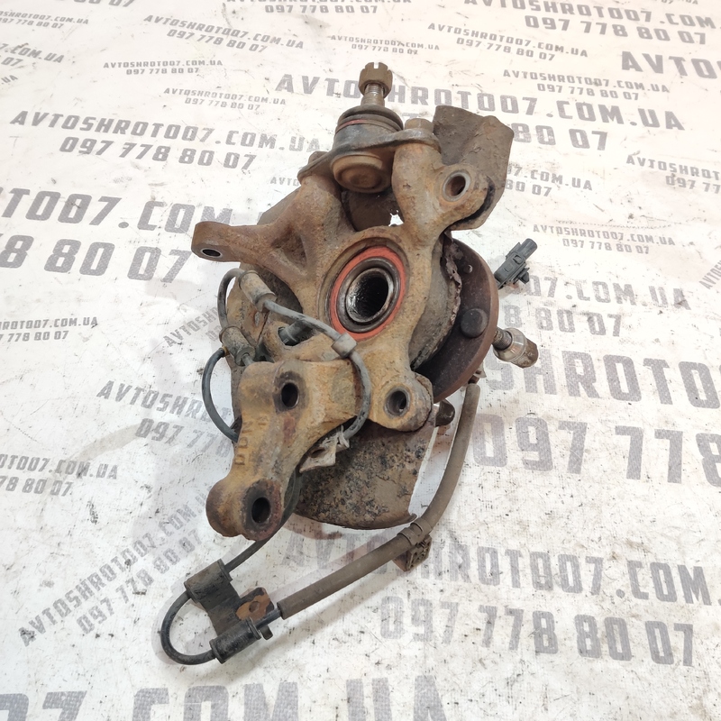 Поворотний кулак Hyundai Accent 3 (06-10) 1.5D правий