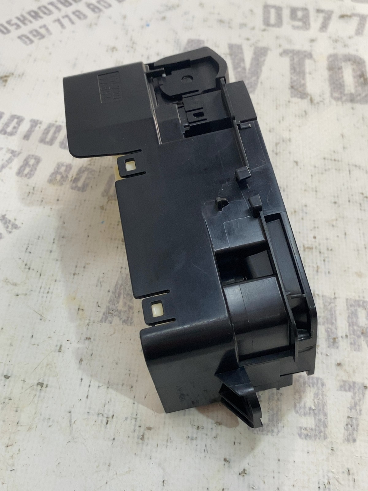 Кнопка ручного тормозу Toyota RAV4 5 75L720