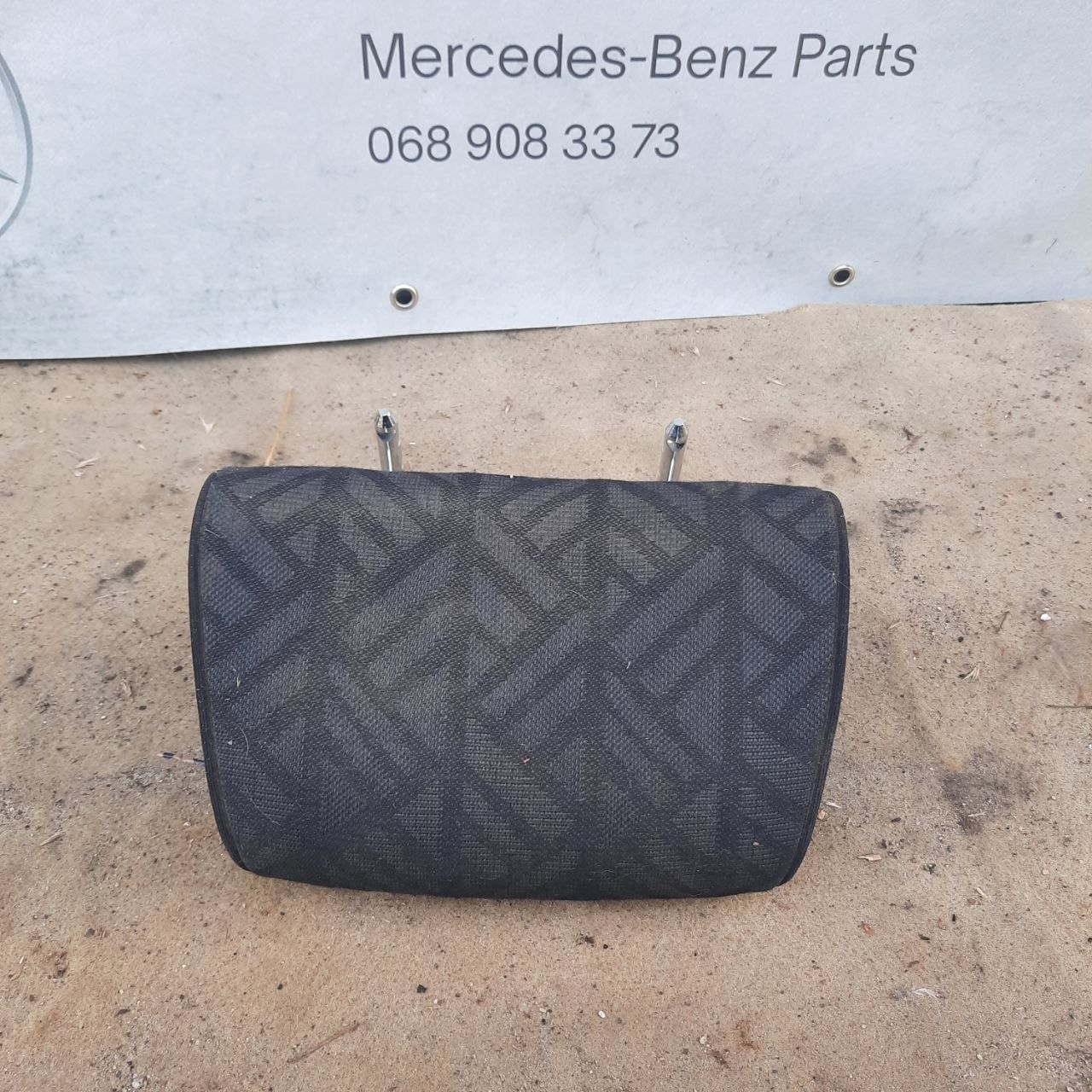 Підголовник Mercedes-Benz C-Class W202