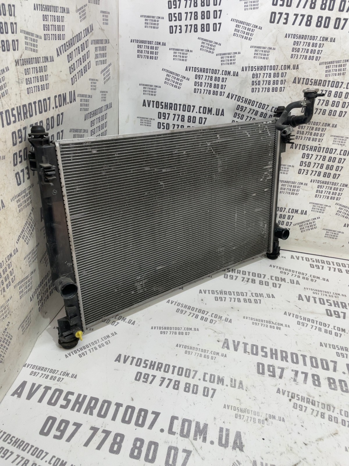 Радіатор охолодження Toyota RAV4 5 (18-24) OEM 1220500051