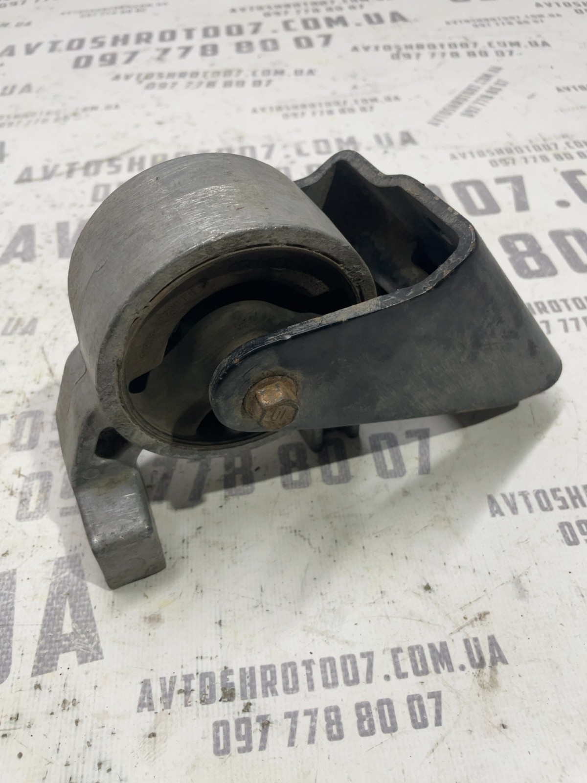 Подушка двигуна Hyundai Accent 3 06-11 1.5D нижня 219351E200