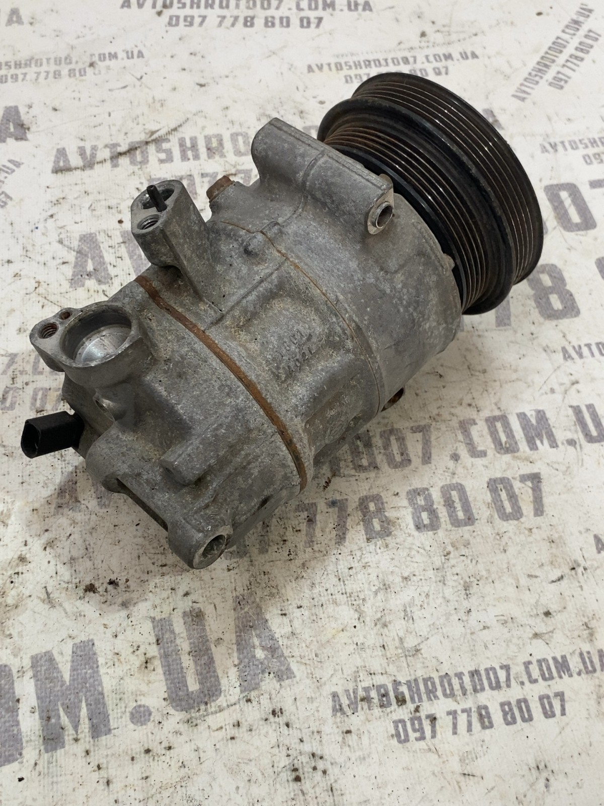 Компресор кондиціонера Volkswagen Jetta 6 (10-18) фото 2