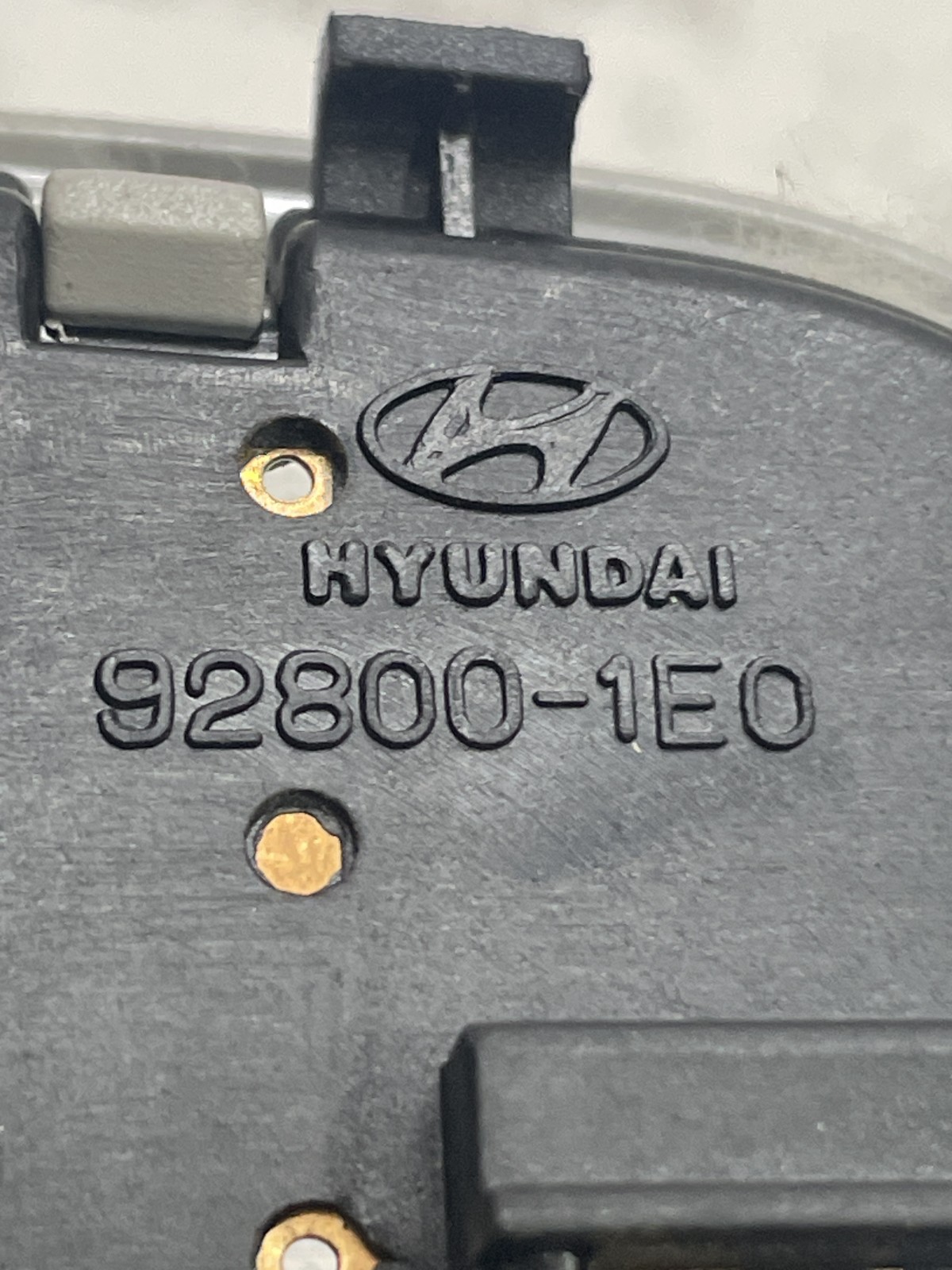 Ліхтар салону Hyundai Accent 3 (05-10) 1.5D OEM 928001E0