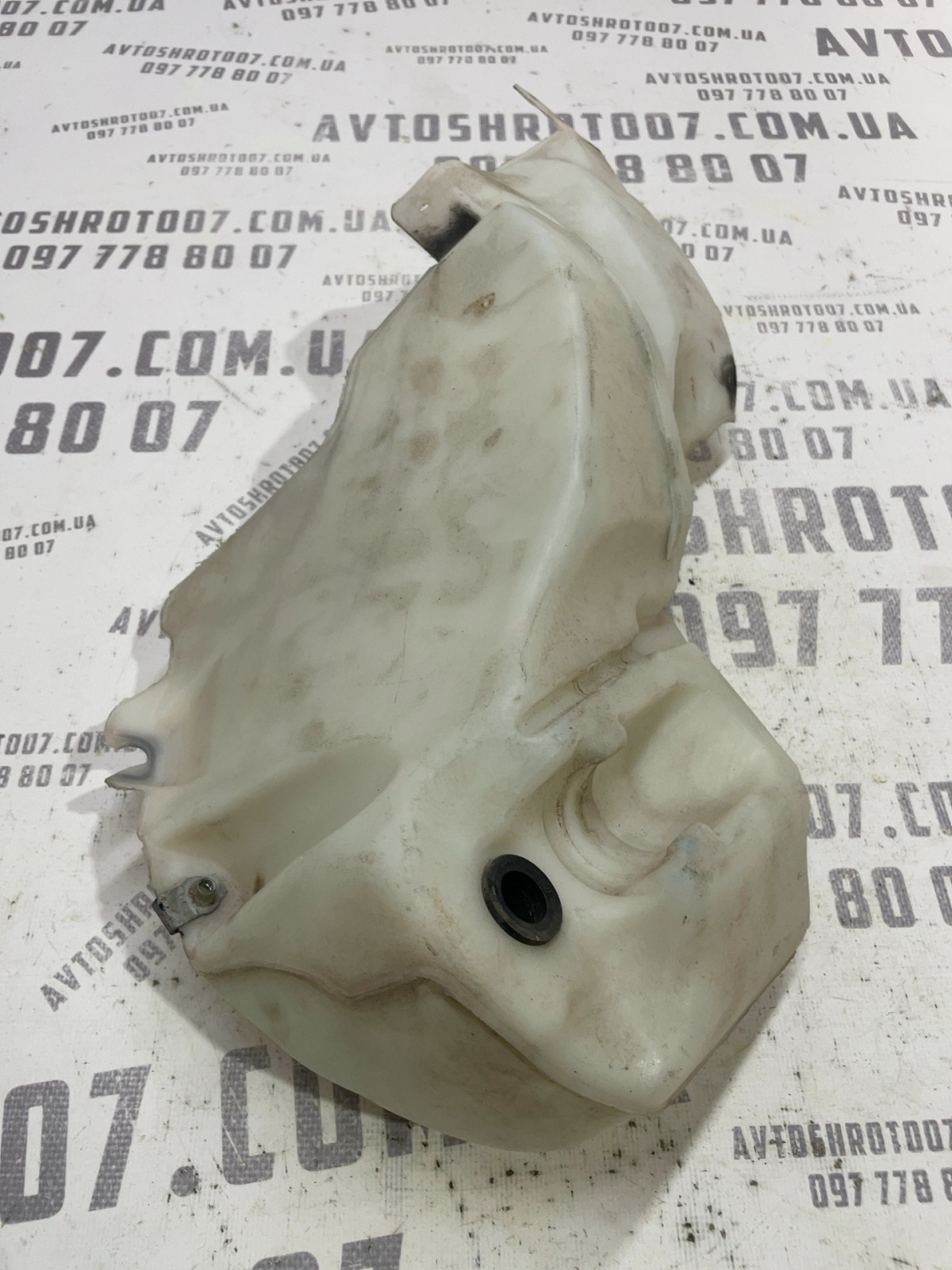 Бачок омивача Ford F-150 (09-14) FL3417B613AD