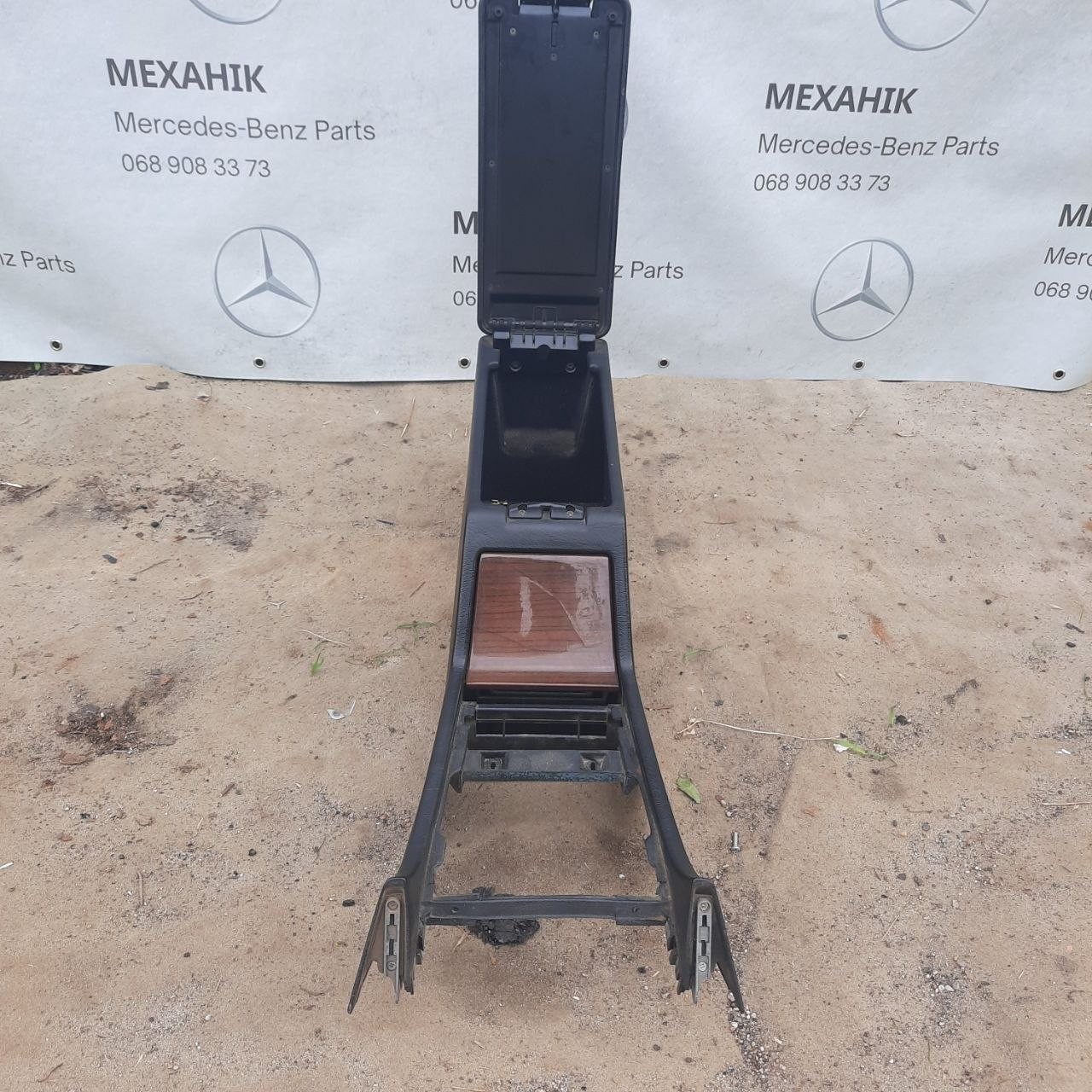 Підлокітник Mercedes-Benz C-Class W202