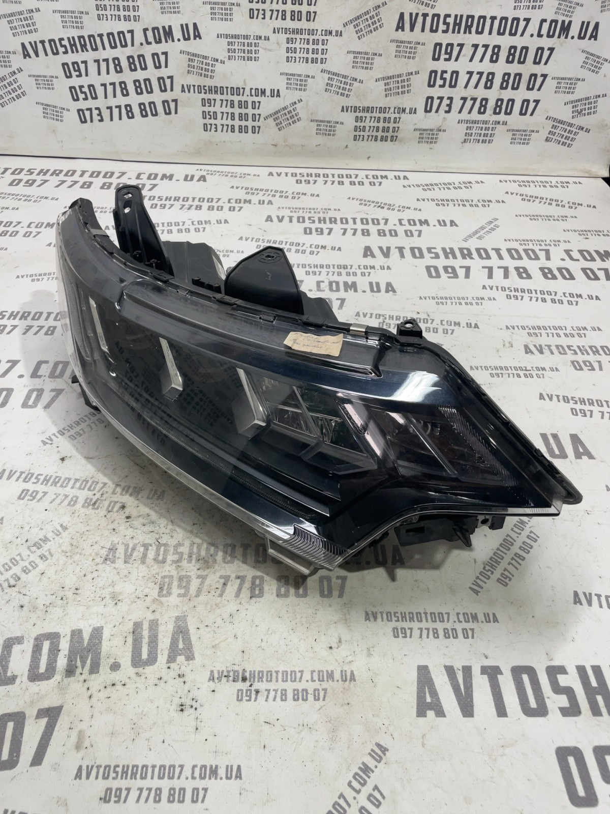 Фара права Mitsubishi Outlander 3 (12-21) ECM92121E20
