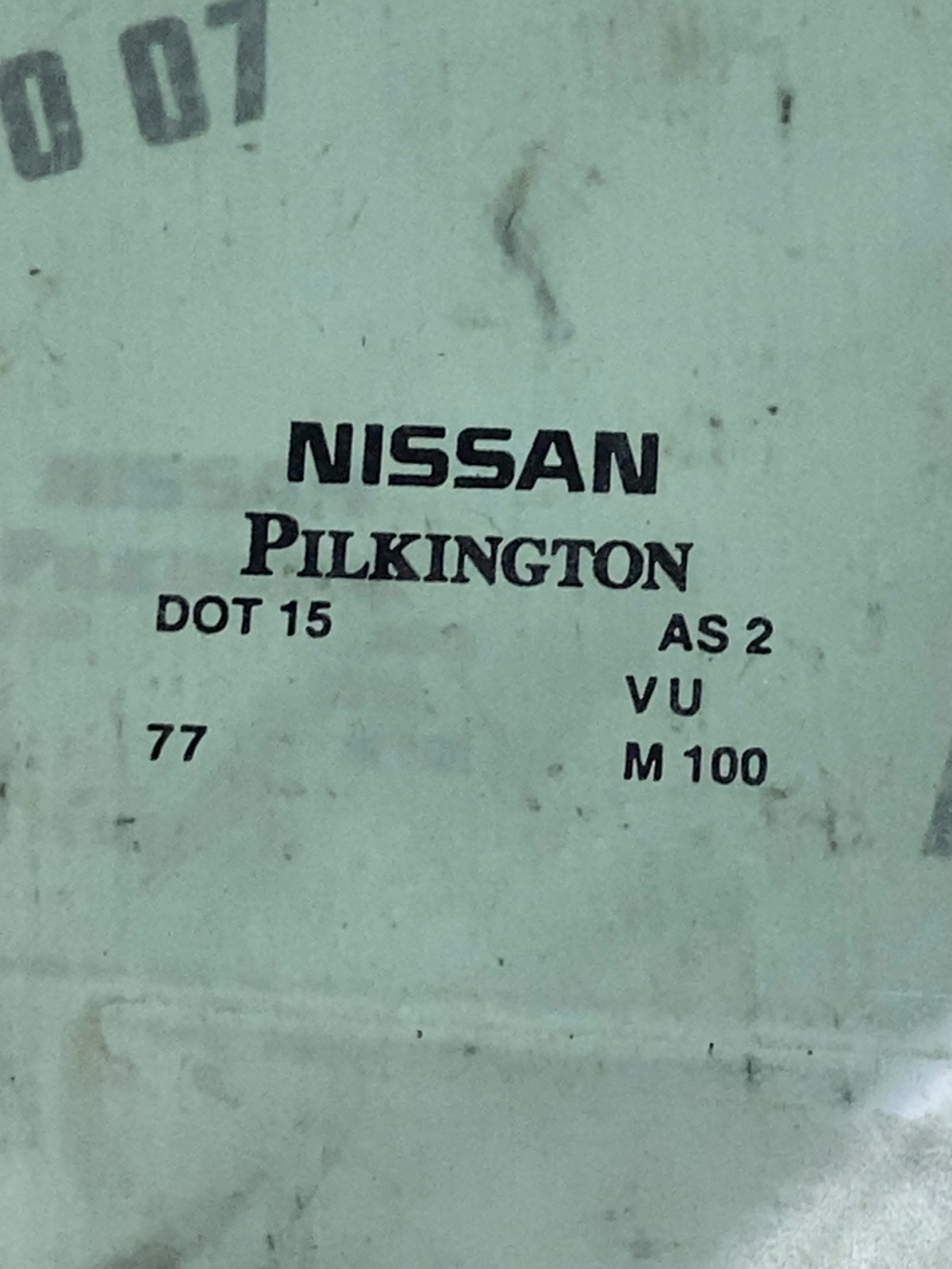 Скло дверей переднє праве Nissan Rogue T32 (14-20)