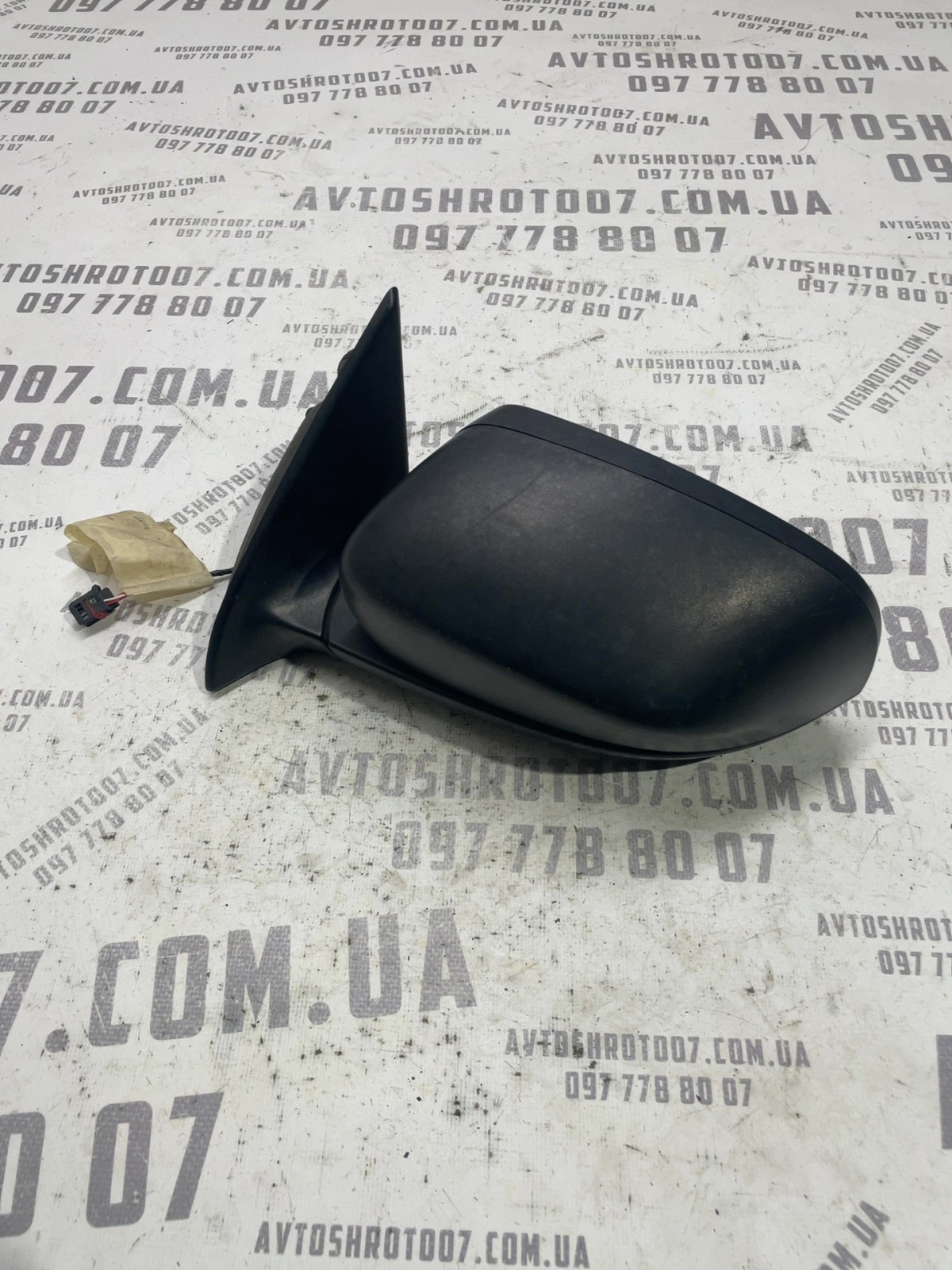 Дзеркало ліве Jeep Cherokee KL (14-23) 68164059AD