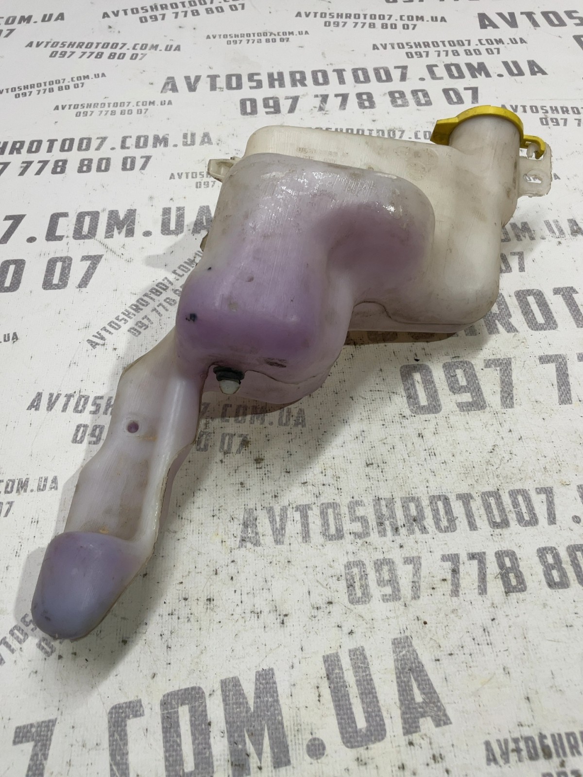 Бачок омивача лобового скла Jeep Patriot MK 05303789AF