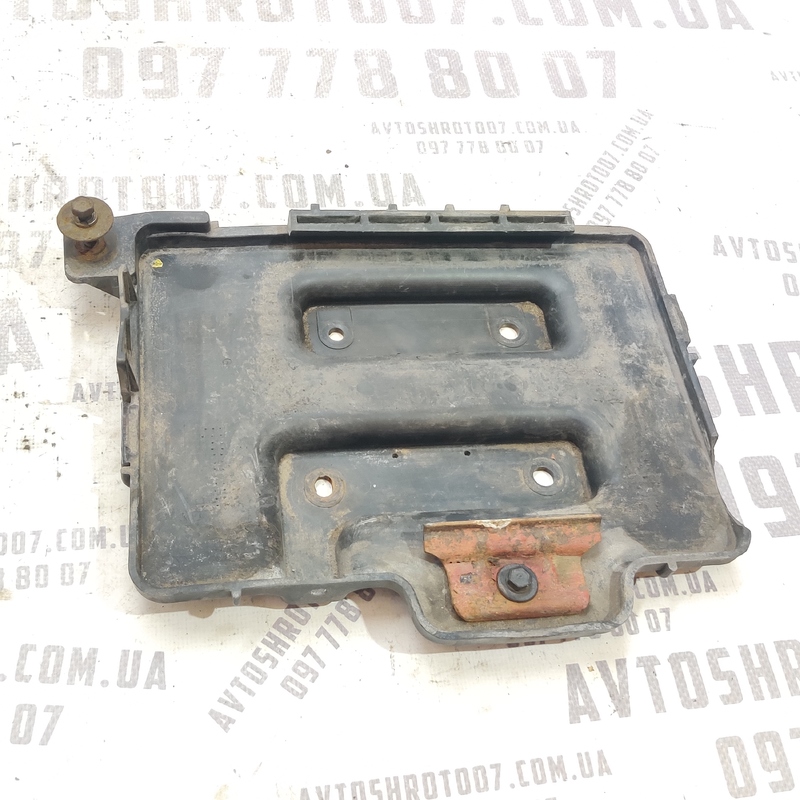 Крепіж аккумулятора Hyundai Accent 3 (05-10) 1.5D