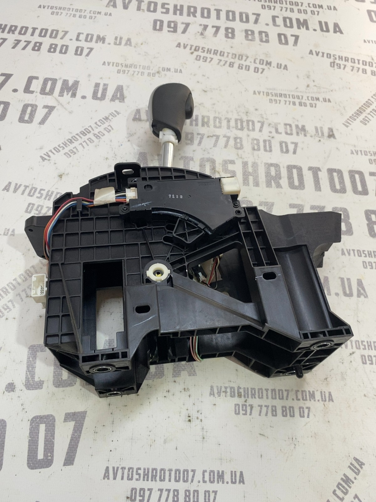 Селектор АКПП Nissan Rogue T32 OEM 349016FL1B