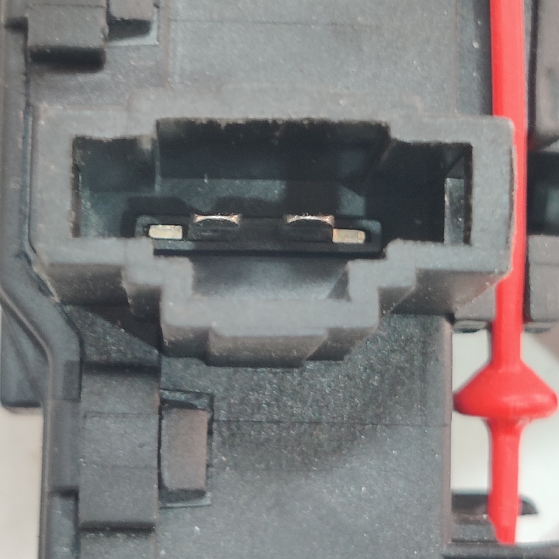 Замок лючка бака Audi A4 B8 (07-15) 2.0 Дизель