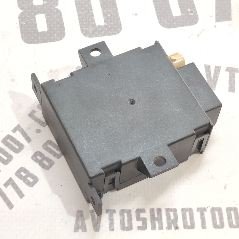 Блок керування Webasto Audi A4 B8 (07-15) 2.0D 8K0963271 фото 2