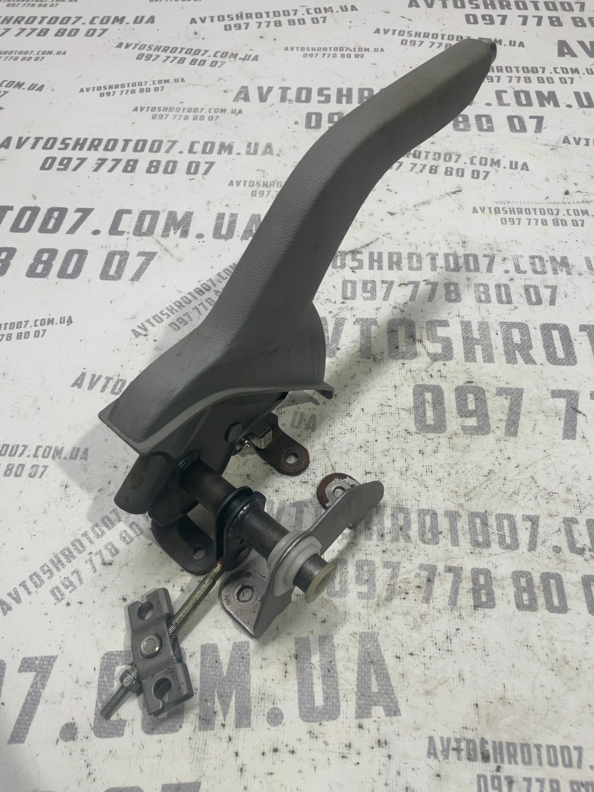 Ричаг ручного тормозу Hyundai Accent 3 (06-10) 1.5 Дизель