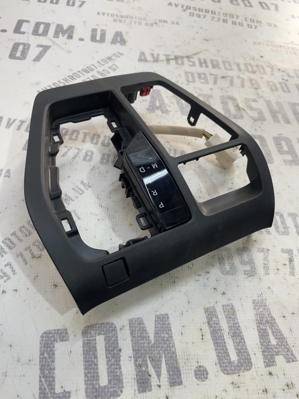 Накладка салону Toyota RAV4 5 (18-24) 5880442460 фото 2