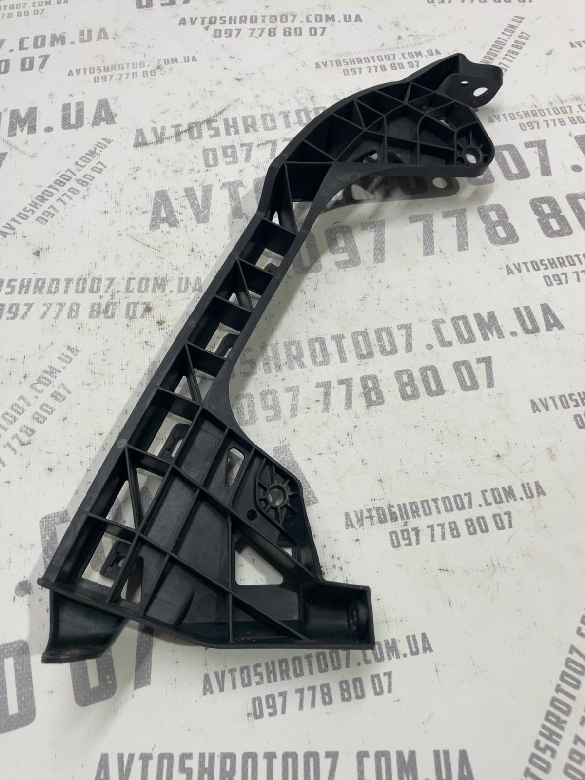 Кронштейн бампера передній лівий Acura RDX 3 71190TX4A
