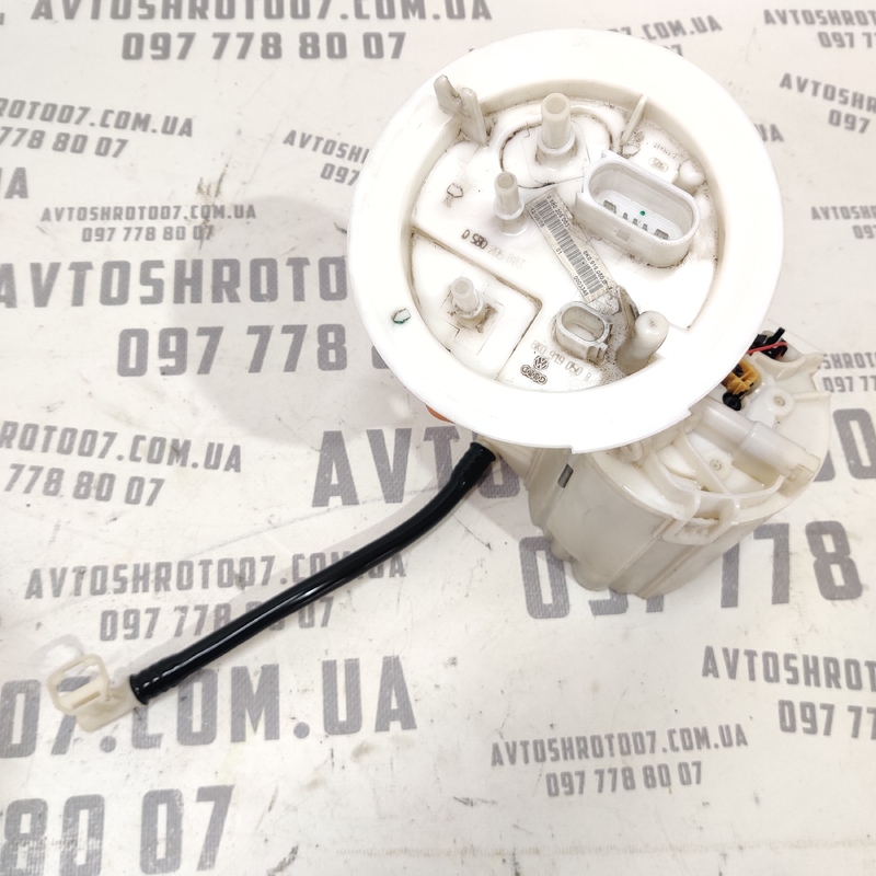Паливний насос Audi A4 B8 (07-15) 2.0 Дизель 8K0919050B