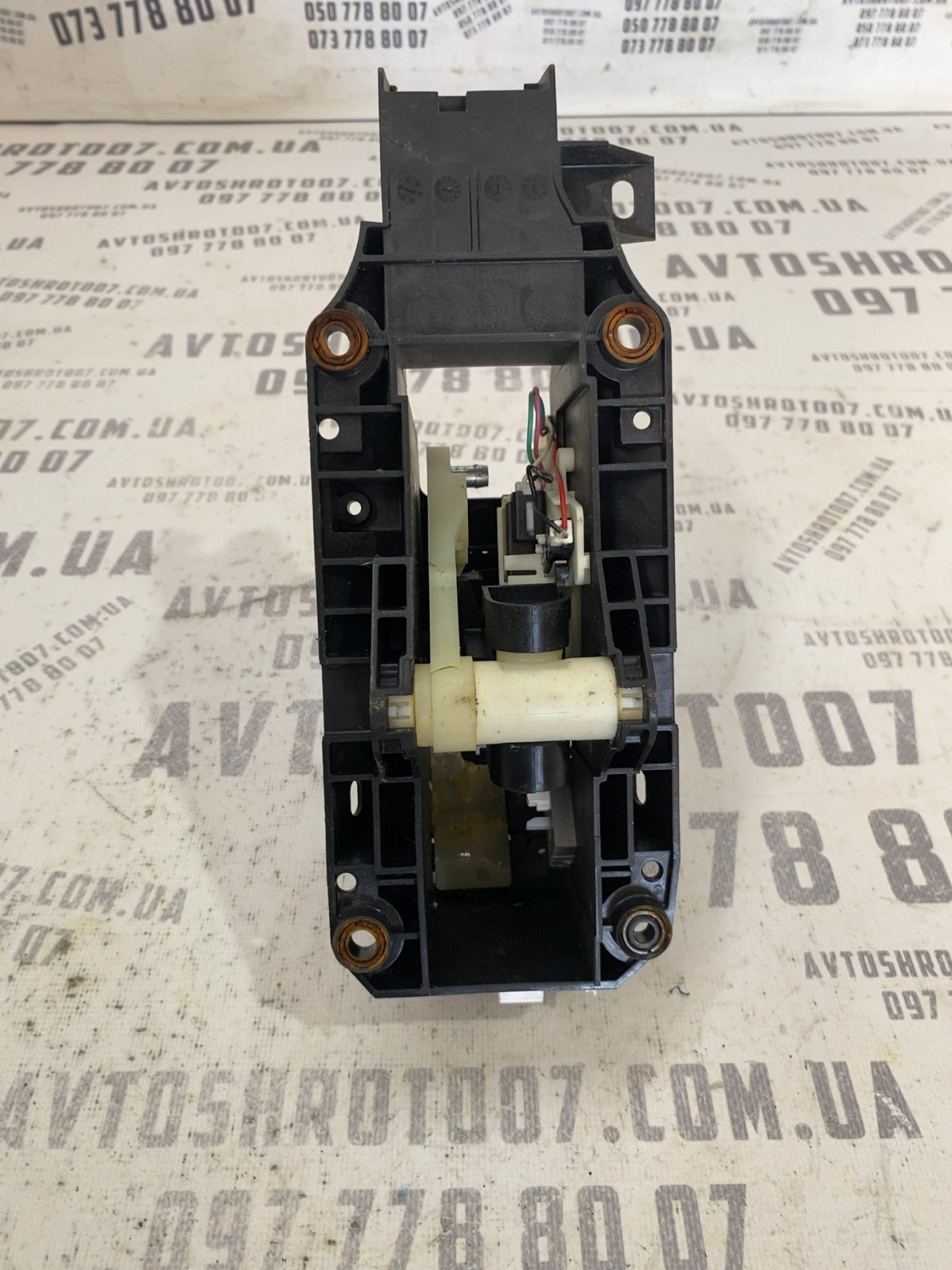 Куліса перемикання передач Infiniti QX60 OEM 130522