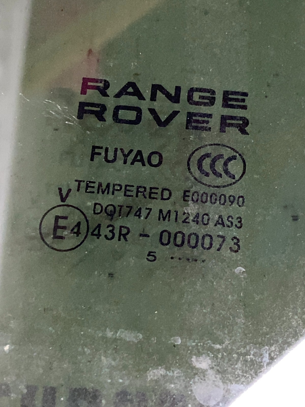Скло дверей заднє праве Land Rover Range Rover Evoque 1