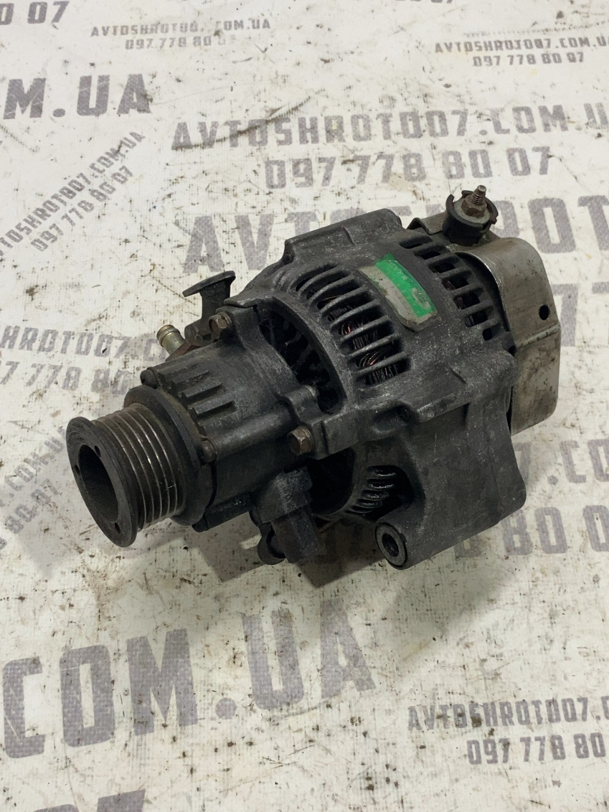 Генератор Land Rover Freelander 1 OEM YLE102080