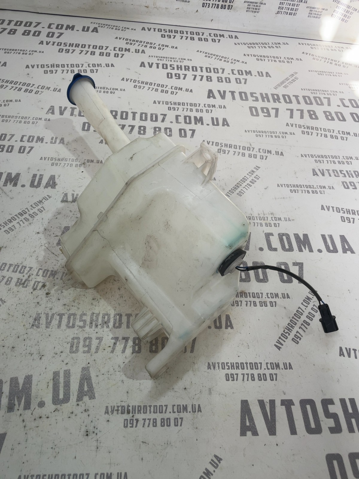 Бачок омивача Hyundai Sonata 7 LF (14-19) OEM 98610C2000