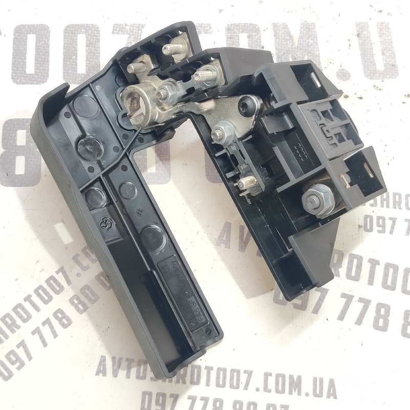 Клемма акумулятора Audi A4 B8 (07-15) 2.0 дизель