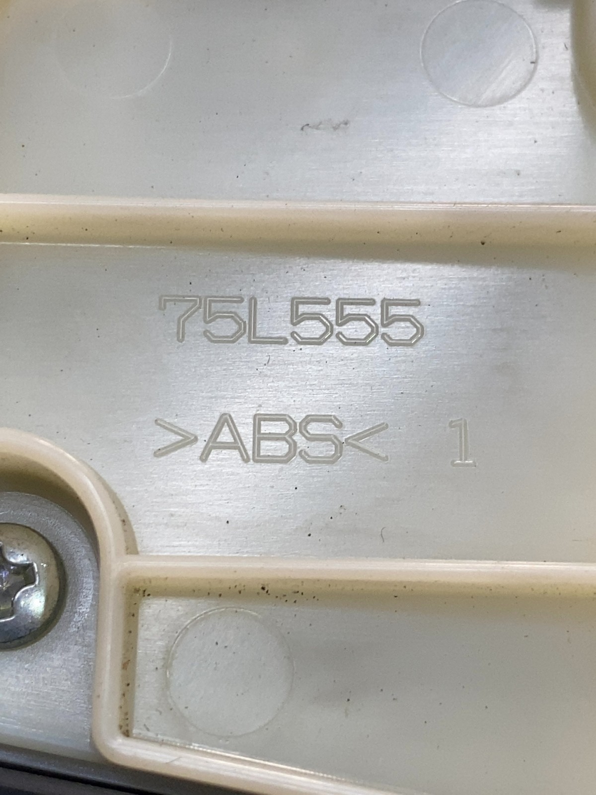 Кнопка ручного тормозу Toyota RAV4 5 75L720