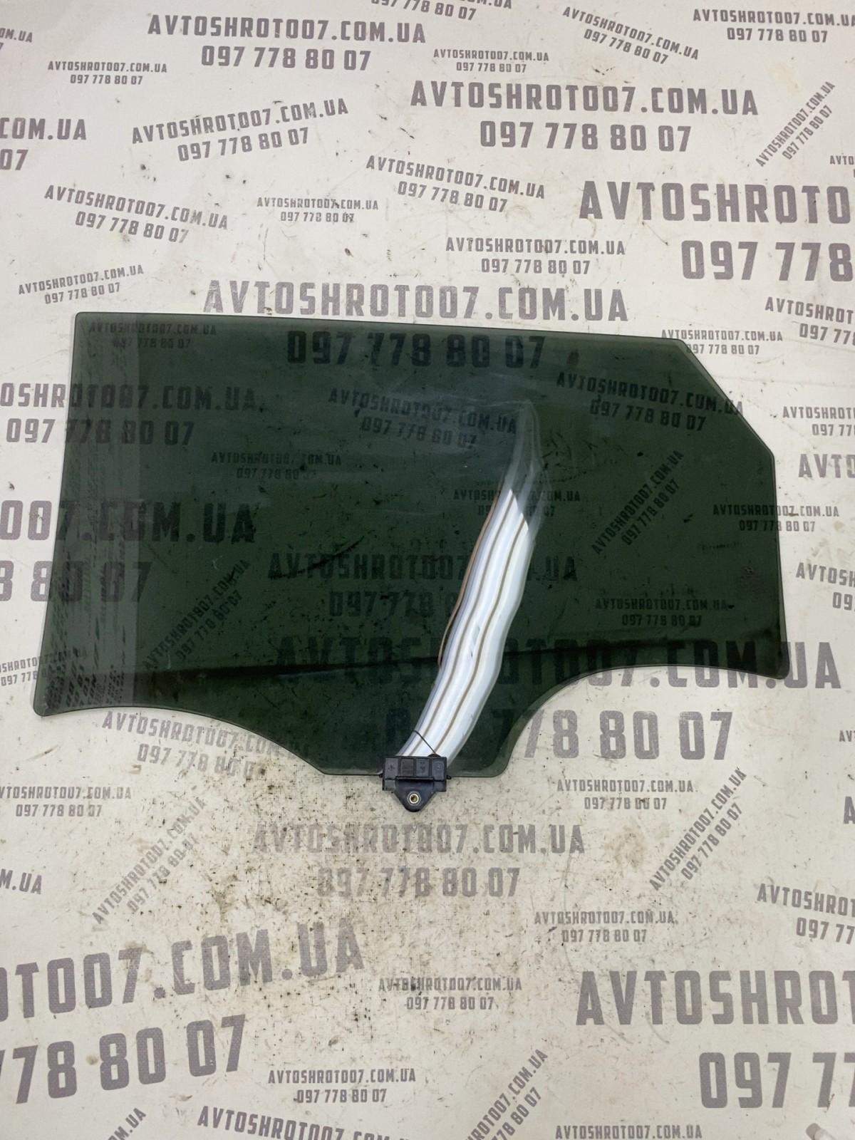 Скло дверей Hyundai Tucson 3 TL (15-20) фото 2