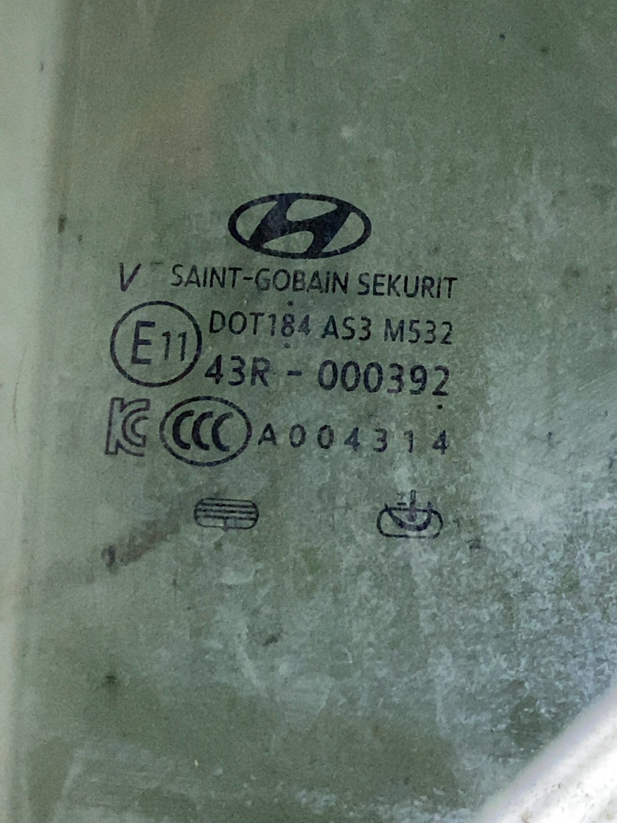 Скло дверей Hyundai Tucson 3 TL (15-20)