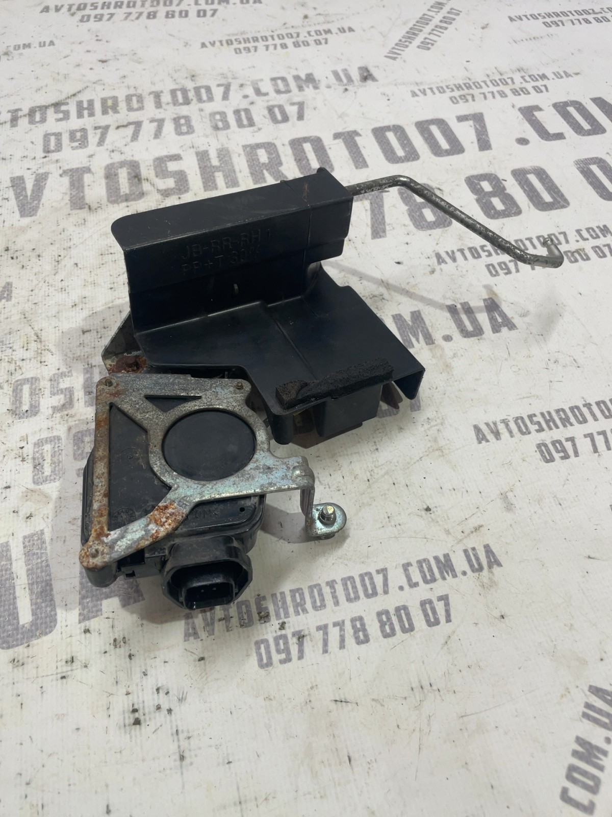 Замок дверей задній правий Hyundai Accent 3 (06-10) 1.5D