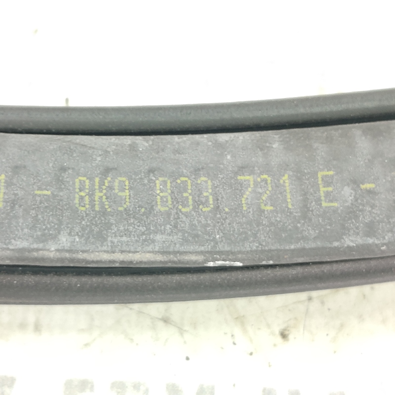 Дверний ущільнювач Audi A4 B8 (07-15) 2.0D задній лівий